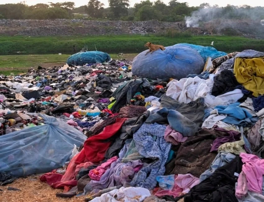 Châu Âu sắp cấm xuất khẩu quần áo cũ: Liệu đây có phải là giải pháp cho "thời trang ăn liền"?